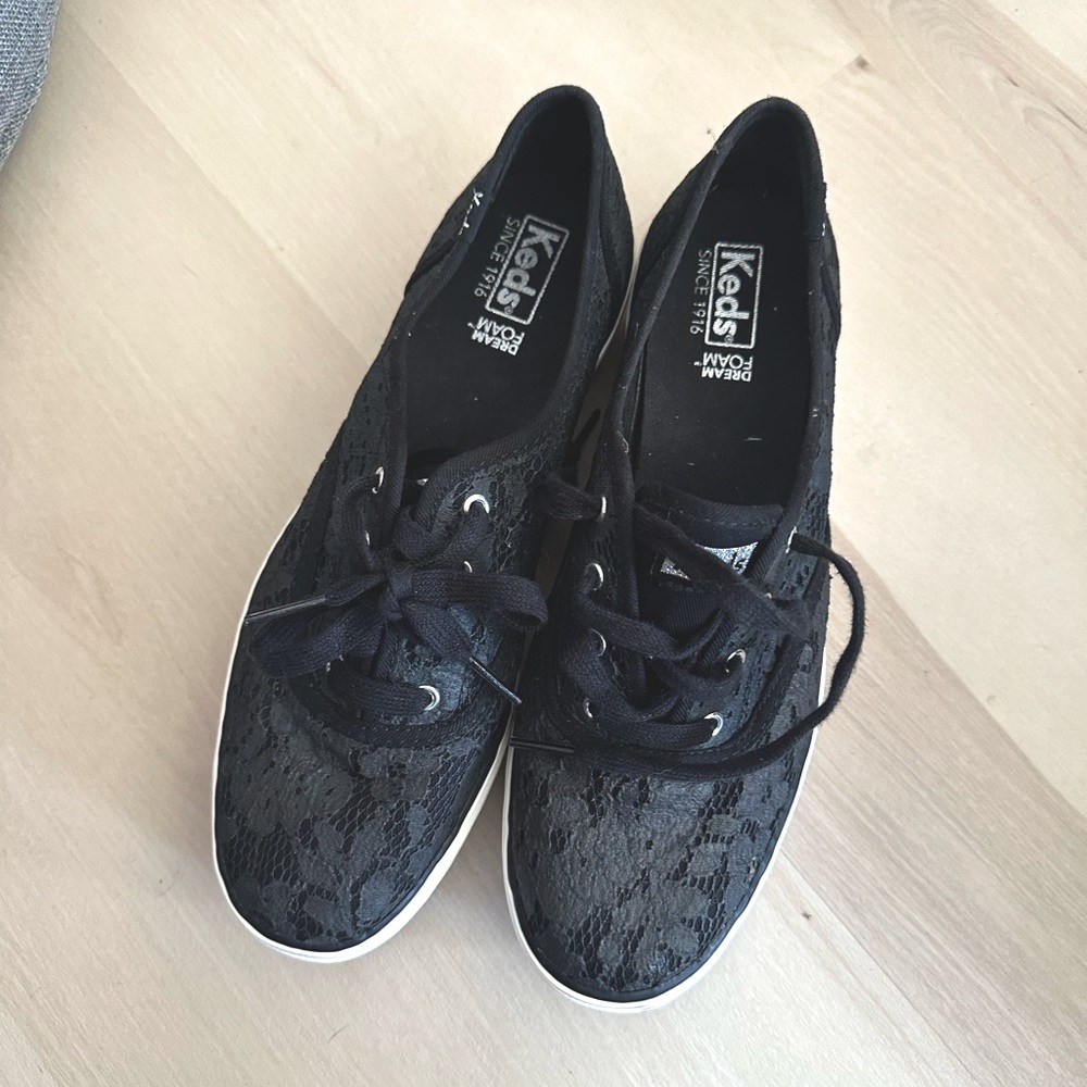Keds Lace platform sneakers size 8